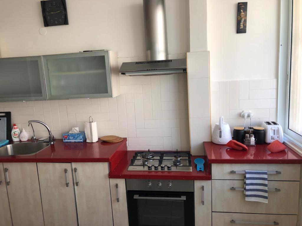 Sky Home Apartment Jabotinsky 8 Bat Yam Exterior photo