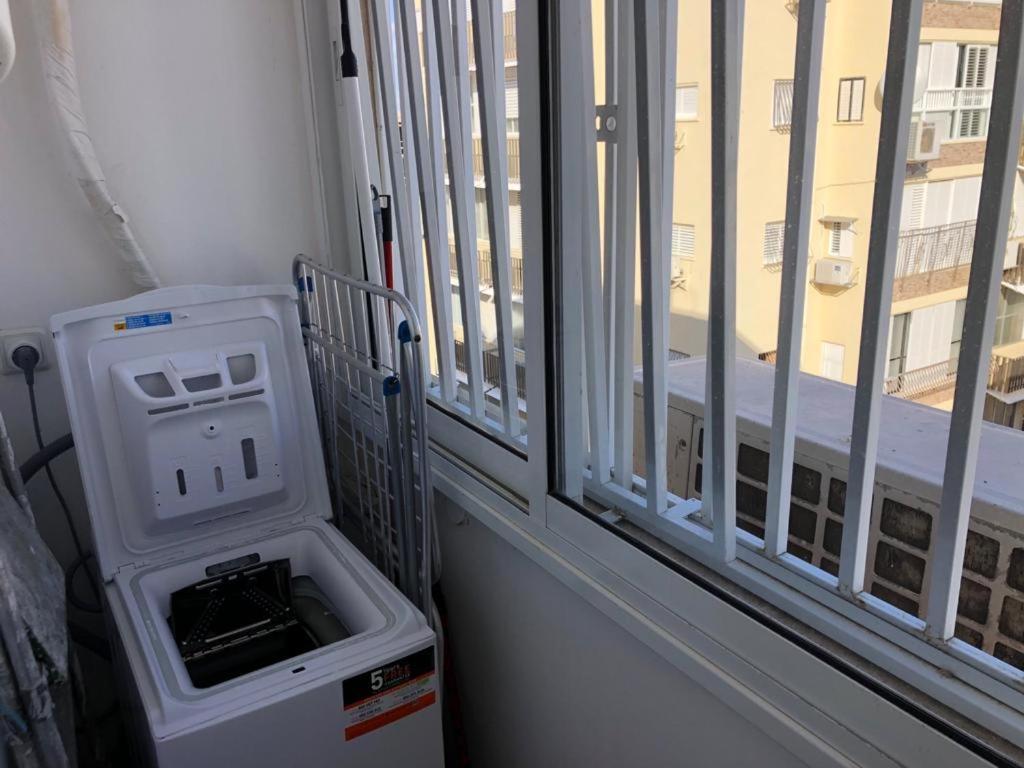 Sky Home Apartment Jabotinsky 8 Bat Yam Exterior photo